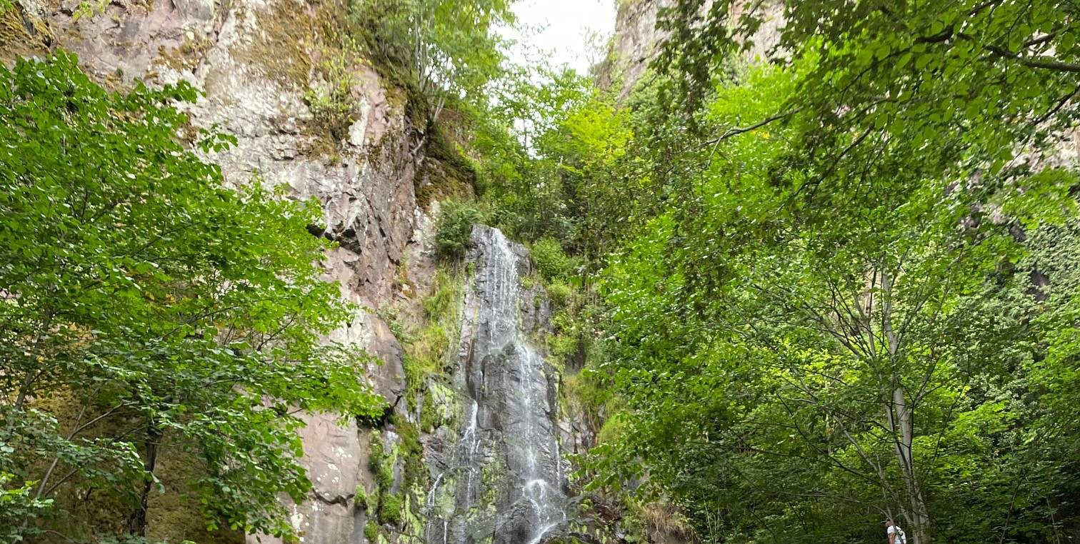 Cascade et Château du Nideck