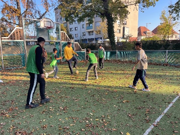 Match de foot inter-unités au foyer !